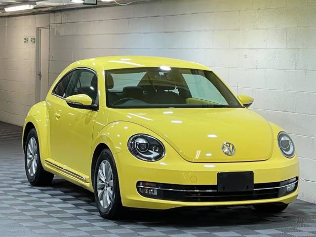 Volkswagen Beetle 1.2 TSI BlueMotion Tech Design Hatchback 3dr Petrol DSG Euro 6 (s/s) (105 ps) Hatchback Petrol Yellow