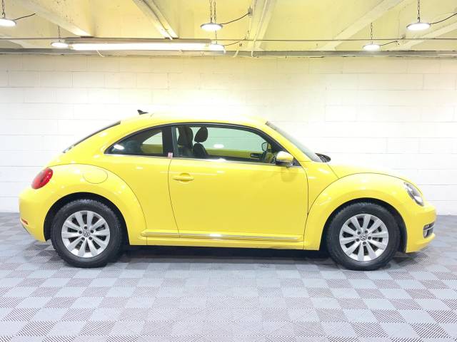 2015 Volkswagen Beetle 1.2 TSI BlueMotion Tech Design Hatchback 3dr Petrol DSG Euro 6 (s/s) (105 ps)
