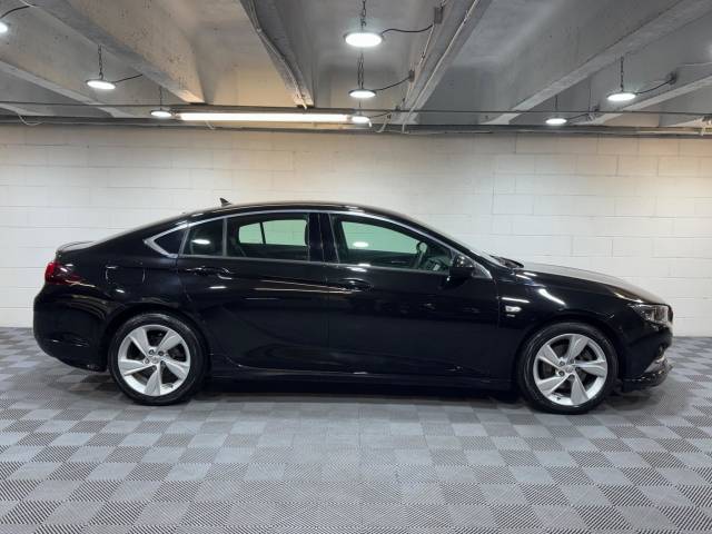 2019 Vauxhall Insignia 2.0 Turbo D SRi Vx-line Nav 5dr