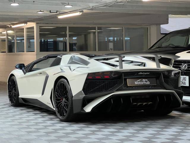 2016 Lamborghini Aventador 6.5 V12 LP 750-4 Superveloce Roadster 2dr Petrol ISR 4WD Euro 6 (750 bhp)