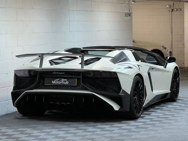 2016 Lamborghini Aventador 6.5 V12 LP 750-4 Superveloce Roadster 2dr Petrol ISR 4WD Euro 6 (750 bhp)