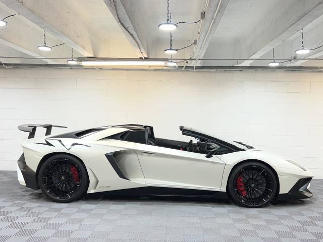 2016 Lamborghini Aventador 6.5 V12 LP 750-4 Superveloce Roadster 2dr Petrol ISR 4WD Euro 6 (750 bhp)