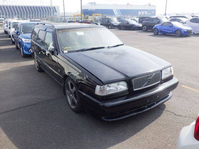 Volvo 850 2.3 T5-R Limited Edition Estate 5dr Petrol Automatic (240 bhp) Saloon Petrol Black