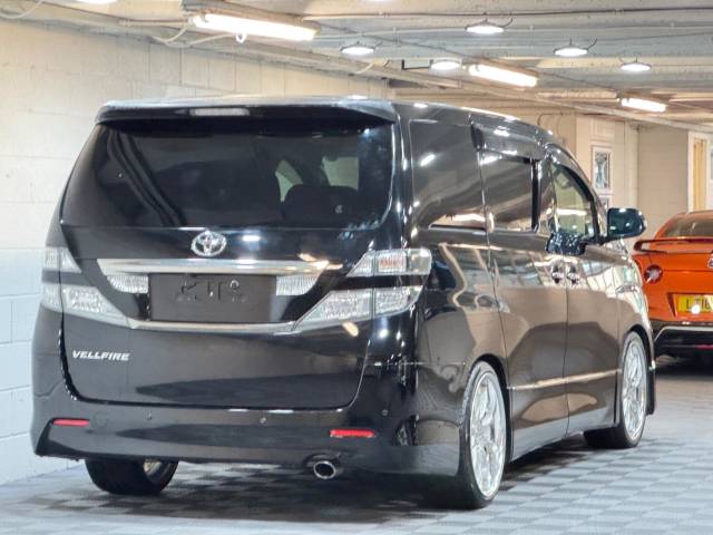 2011 Toyota Vellfire 2.4Z Platinum Selection 2 Auto 7 Seat