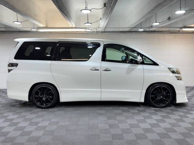 2010 Toyota Vellfire 2.4Z Platinum Selection 2 Auto 7 Seat