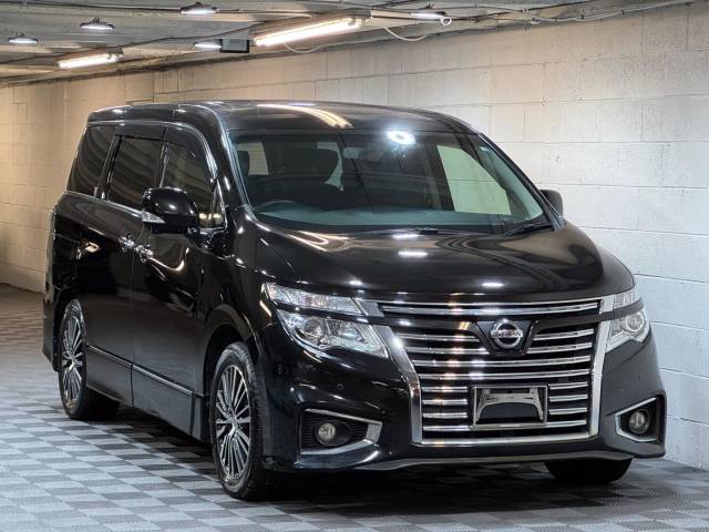 Nissan Elgrand 2.5 250 Highway Star Auto 7 Seat ULEZ MPV Petrol Black