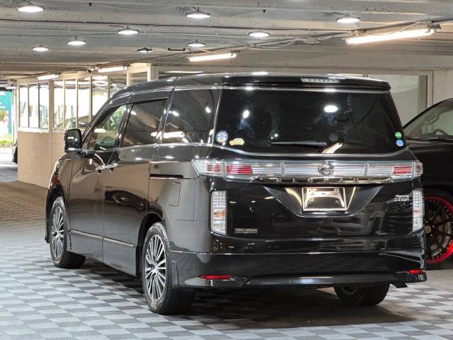 2014 Nissan Elgrand 2.5 250 Highway Star Auto 7 Seat ULEZ