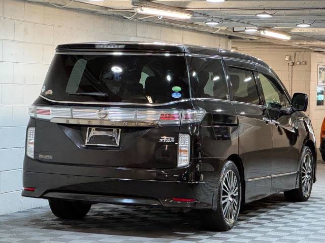 2014 Nissan Elgrand 2.5 250 Highway Star Auto 7 Seat ULEZ