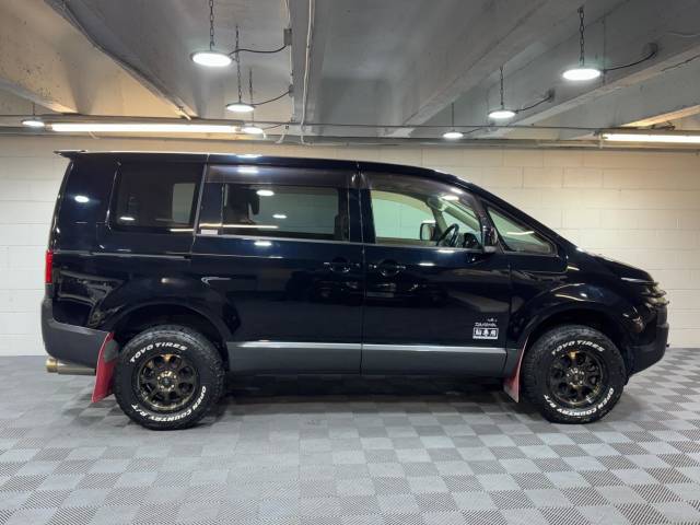 2008 Mitsubishi Delica D5 2.4 G POWER PACKAGE 4WD Fresh Import