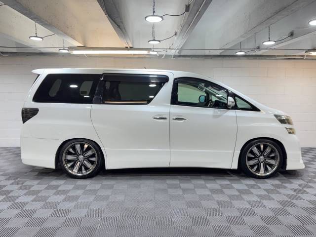 2010 Toyota Vellfire 2.4Z Platinum Selection 2 Auto 7 Seat