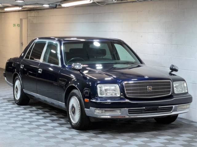 2004 Toyota Century 5.0 V12 Royal Luxury Dual EMV Package