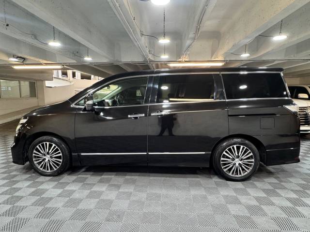 2015 Nissan Elgrand 2.5 250 Highway Star Auto 7 Seat ULEZ