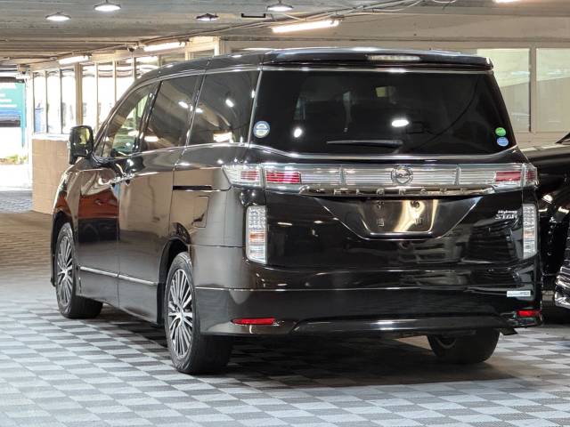 2015 Nissan Elgrand 2.5 250 Highway Star Auto 7 Seat ULEZ