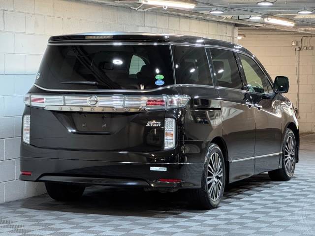 2015 Nissan Elgrand 2.5 250 Highway Star Auto 7 Seat ULEZ
