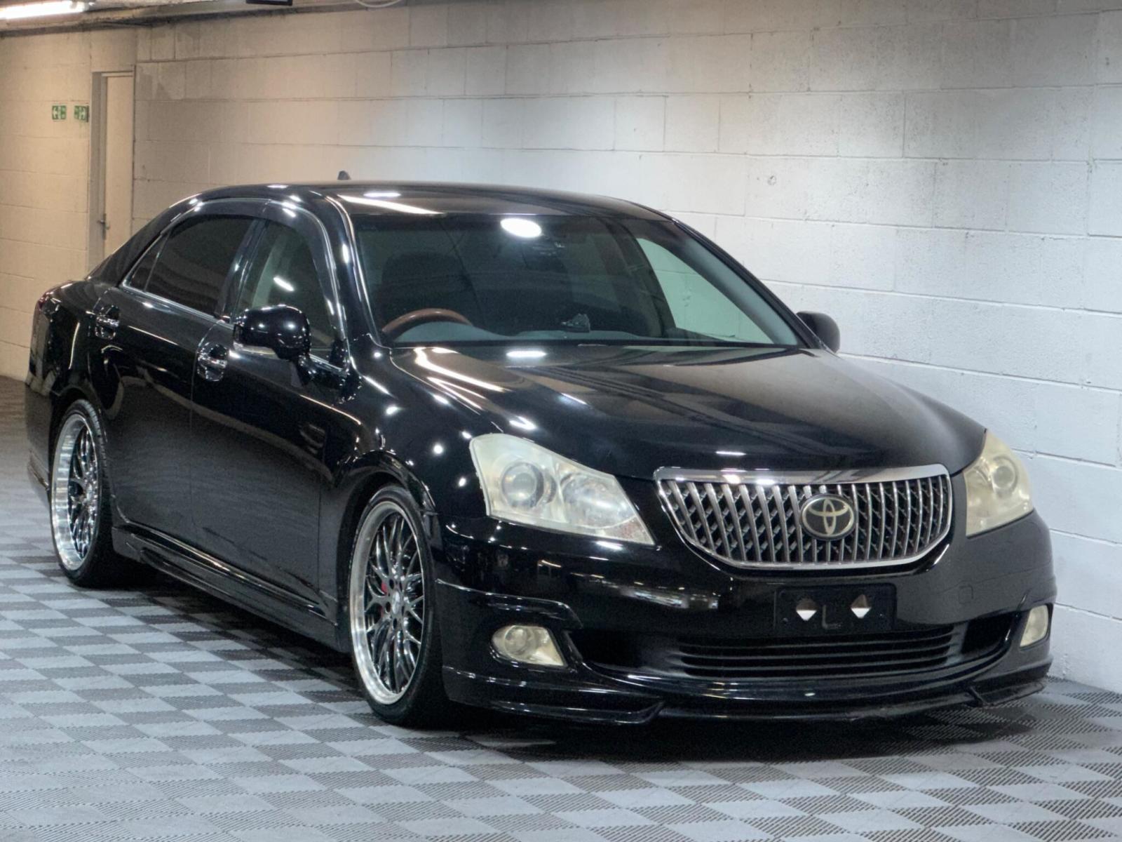 2010 Toyota Crown