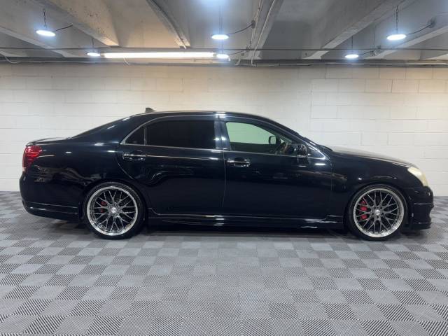 2010 Toyota Crown Majesta 4.6 V8 G Type F Package WALD