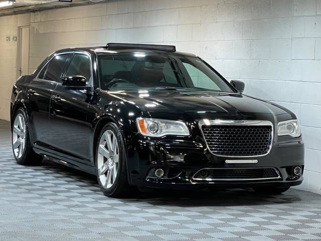 Chrysler 300C 6.4 V6 SRT-8 HEMI [Gen 2] RHD Auto 4dr Saloon Petrol Black
