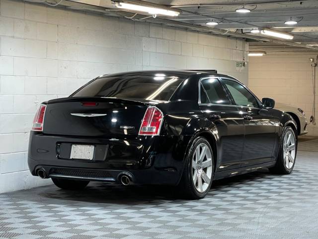 2013 Chrysler 300C 6.4 V6 SRT-8 HEMI [Gen 2] RHD Auto 4dr