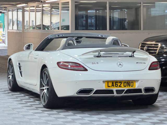 2012 Mercedes-Benz SLS 6.2 63 V8 AMG Roadster SpdS DCT Euro 5 2dr