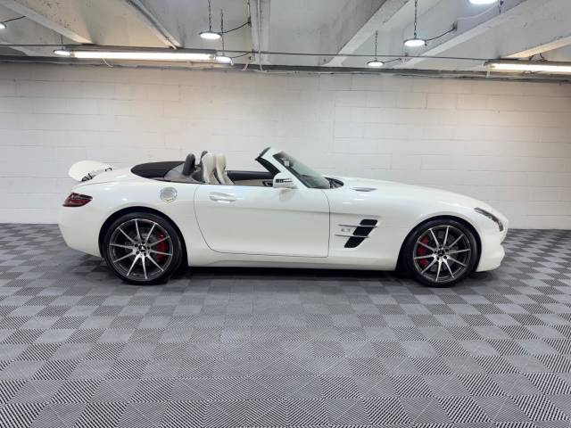 2012 Mercedes-Benz SLS 6.2 63 V8 AMG Roadster SpdS DCT Euro 5 2dr