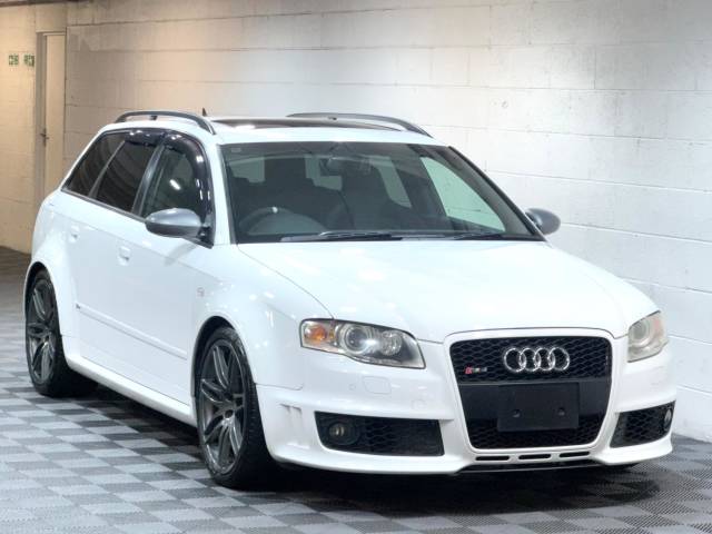 Audi RS4 Avant 4.2 Estate 5dr Petrol Manual quattro (326 g/km, 415 bhp) Estate Petrol IBIS WHITE
