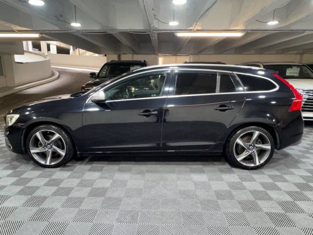 2016 Volvo V60 2.0 T4 R-Design Lux Nav Estate 5dr Petrol Auto Euro 6 (s/s) (190 ps)