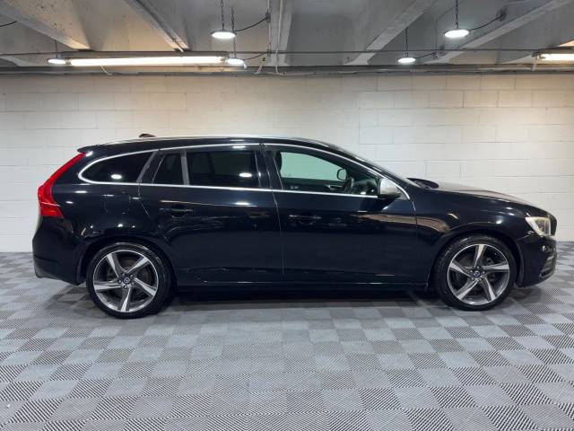 2016 Volvo V60 2.0 T4 R-Design Lux Nav Estate 5dr Petrol Auto Euro 6 (s/s) (190 ps)