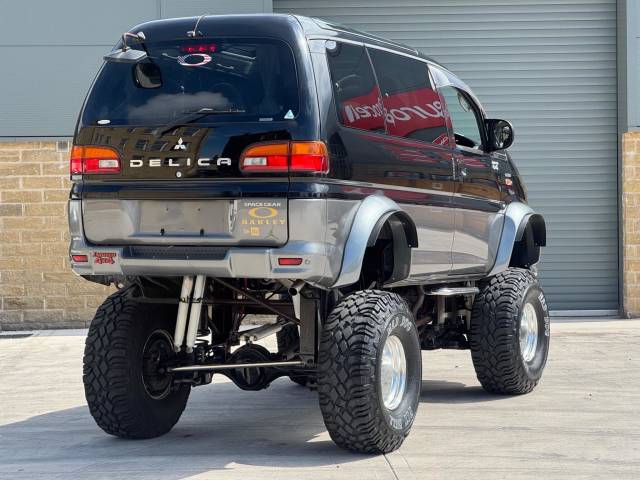 2003 Mitsubishi Delica Spacegear 3.0 V6 Super Exceed 4WD Lifted