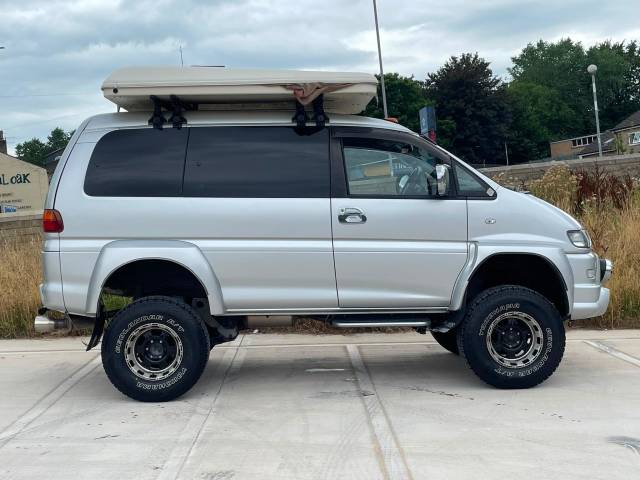 2002 Mitsubishi Delica Spacegear 3.0 V6 4WD Lifted FRESH IMPORT