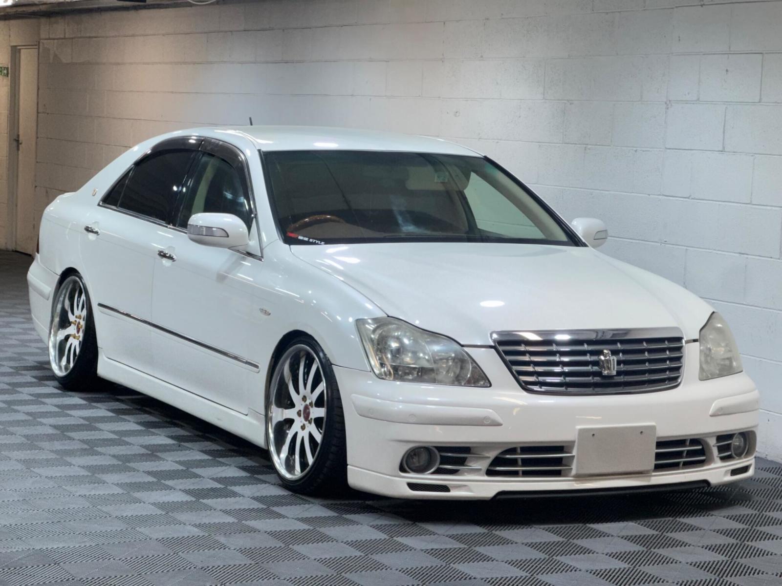2005 Toyota Crown