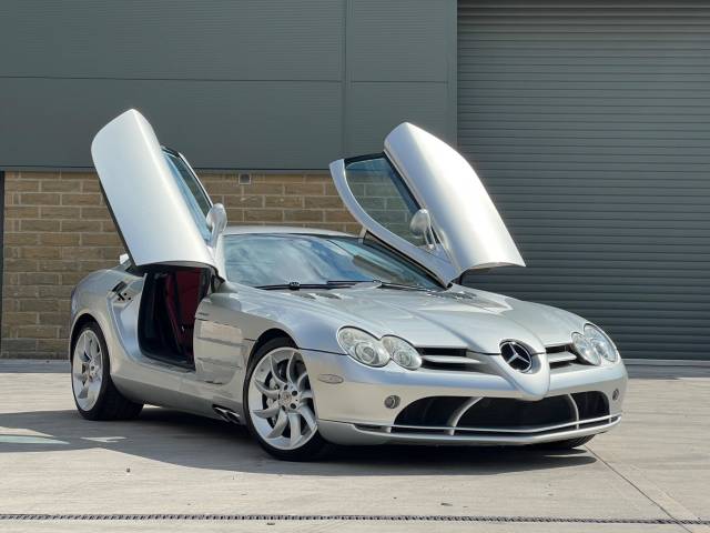 Mercedes-Benz SLR McLaren 5.4 V8 2dr Coupe Petrol Silver
