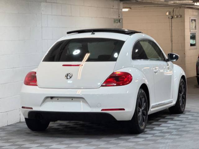 2014 Volkswagen Beetle 1.2 TSI BlueMotion Tech Design Hatchback 3dr Petrol DSG Euro 6 (s/s) (105 ps)