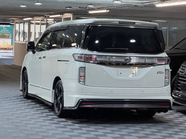 2016 Nissan Elgrand 3.5 V6 4WD 350 Highway Star NISMO KIT
