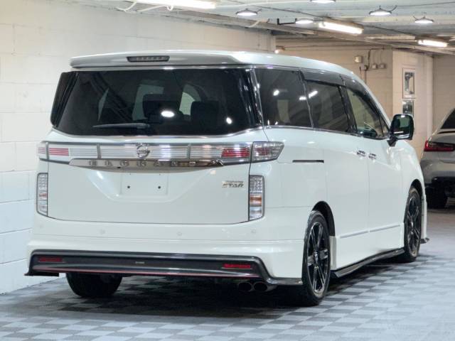2016 Nissan Elgrand 3.5 V6 4WD 350 Highway Star NISMO KIT