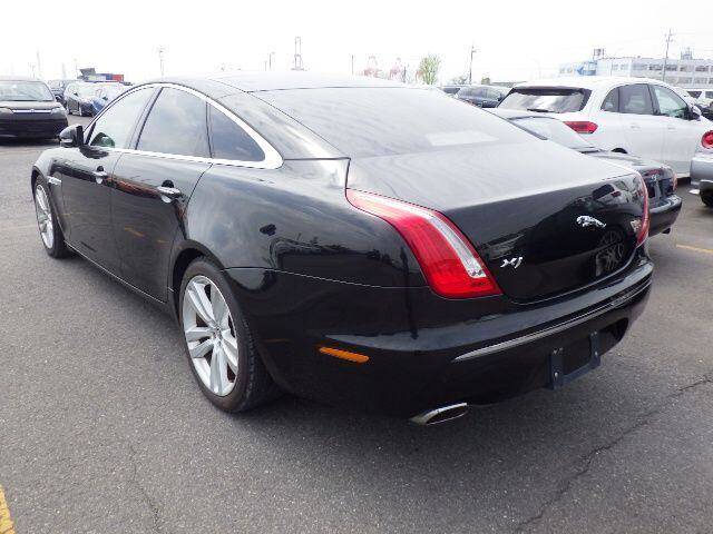 2010 Jaguar Xj 5.0 V8 Premium Luxury Saloon 4dr Petrol Auto Euro 5 (385 ps)