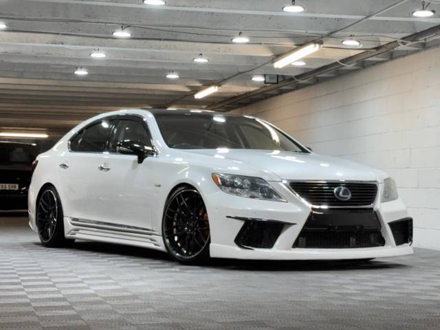 Lexus LS 4.6 460 V8 SE-L Saloon 4dr Petrol Auto Euro 4 (375 ps) Saloon Petrol White