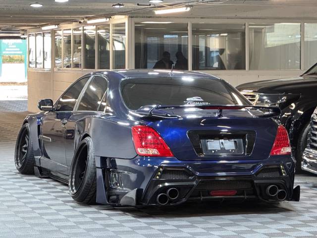 2004 Toyota Crown Majesta 4.3 V8 A Type JDM WIDEBODY KIT