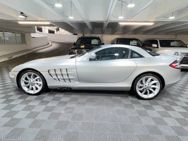2005 Mercedes-Benz SLR McLaren 5.4 V8 Coupe 2dr Petrol Automatic (617 bhp)