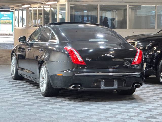 2010 Jaguar Xj 5.0 V8 Premium Luxury Saloon 4dr Petrol Auto Euro 5 (385 ps)