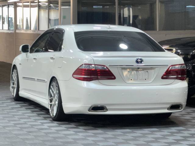 2012 Toyota Crown Hybrid G Package 3.5 V6 Auto MODELLISTA