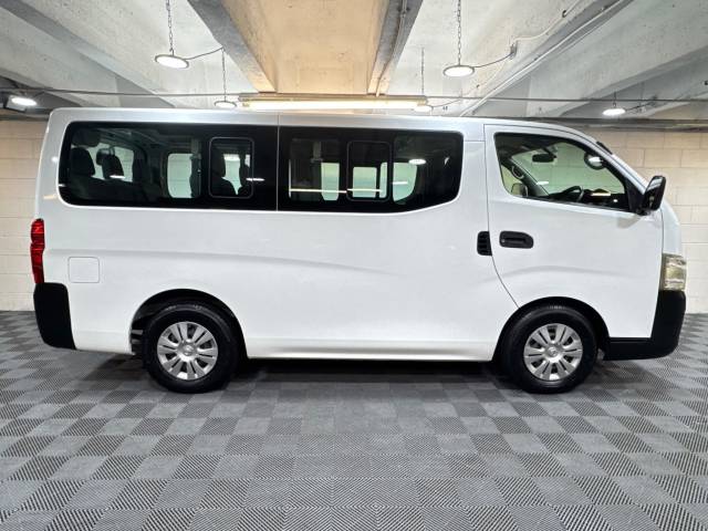 2014 Nissan NV300 Caravan Minibus 2.5 Petrol Auto 10 Seat