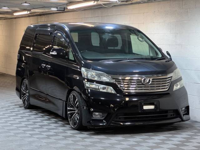 Toyota Vellfire 2.4Z Platinum Selection Auto 7 Seat ULEZ MPV Petrol Black