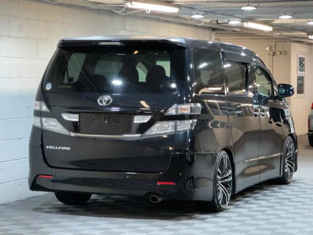 2011 Toyota Vellfire 2.4Z Platinum Selection Auto 7 Seat ULEZ