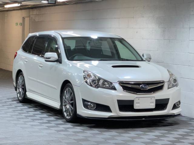Subaru Legacy 2.5 GT S Package 4WD Turbo Auto ULEZ BR9 Estate Petrol White