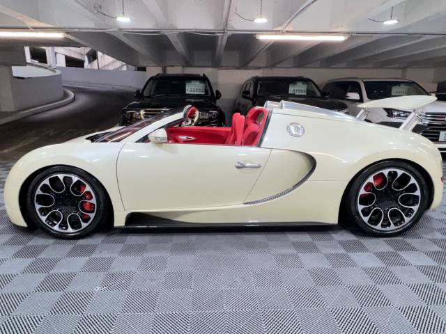 2010 Bugatti Veyron 8.0