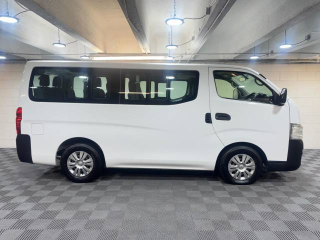 2014 Nissan NV300 Caravan Minibus 2.5 Petrol Auto 10 Seat