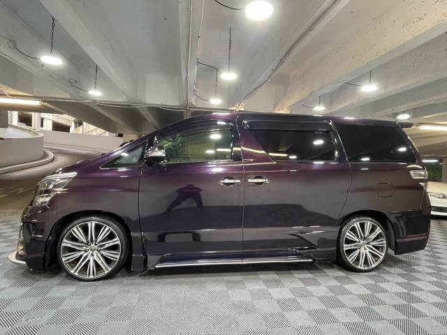 2013 Toyota Vellfire 2.4Z Golden Eyes II 7 Seat SHOW CAR SPEC