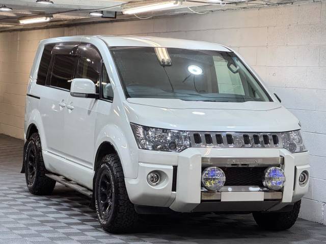 Mitsubishi Delica D5 2.2 Diesel G POWER PACKAGE 8Seat ULEZ MPV Diesel White