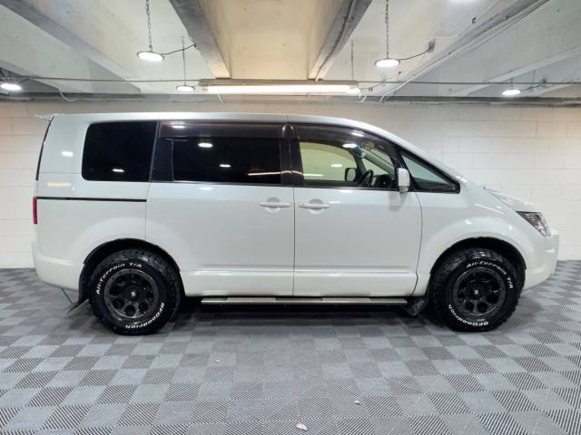 2015 Mitsubishi Delica D5 2.2 Diesel G POWER PACKAGE 8Seat ULEZ