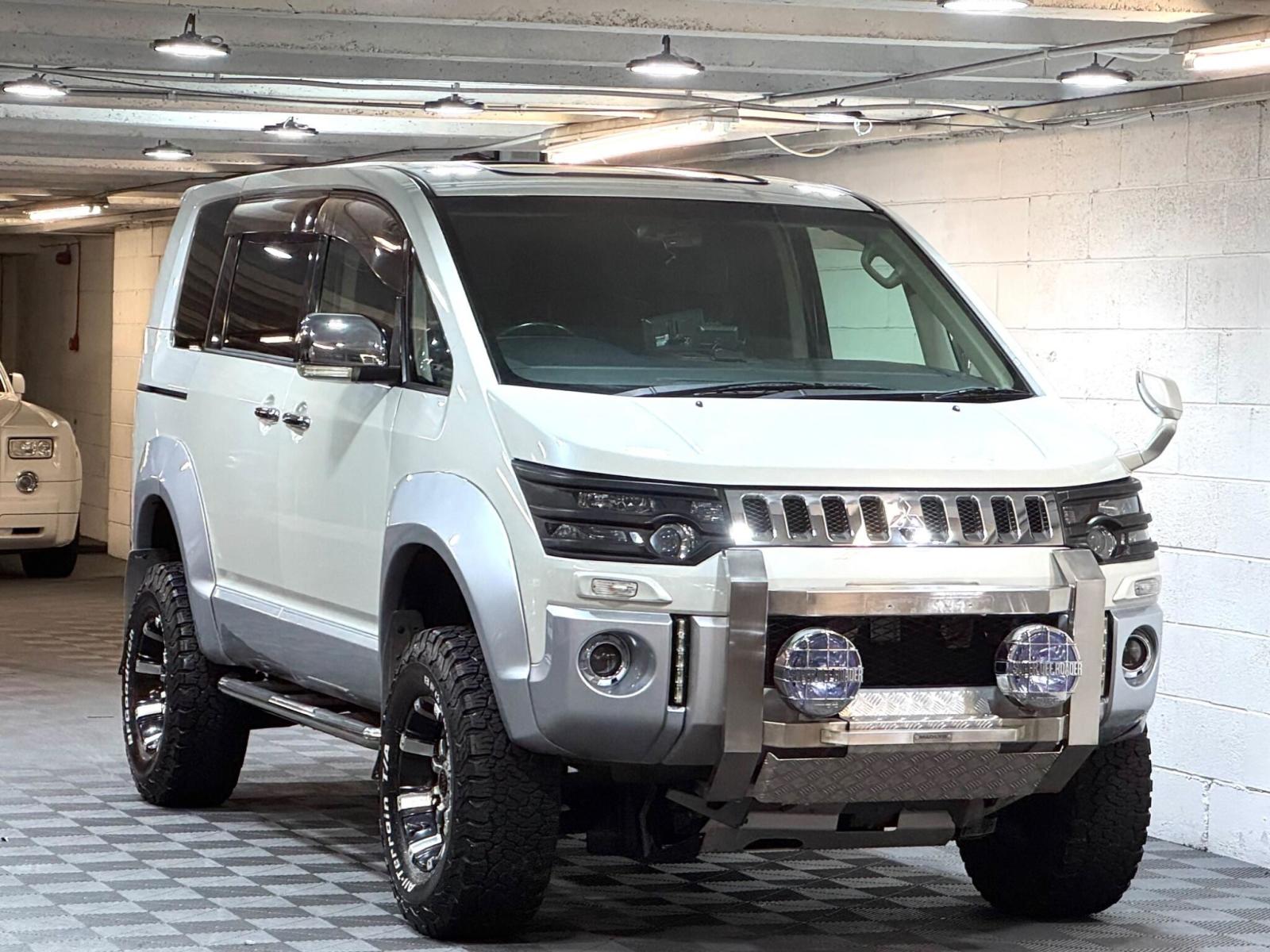 2010 Mitsubishi Delica